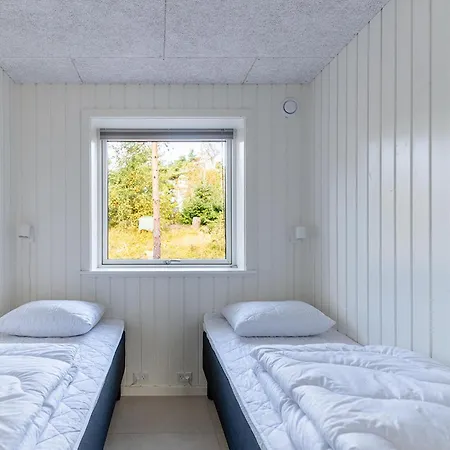 In With Sauna *